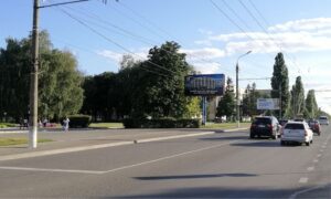 Аренда борда возле педагогического университета фото